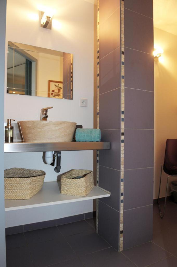 A L'Oree Du Bois - Chambres D'Hotes Hostun Exteriör bild